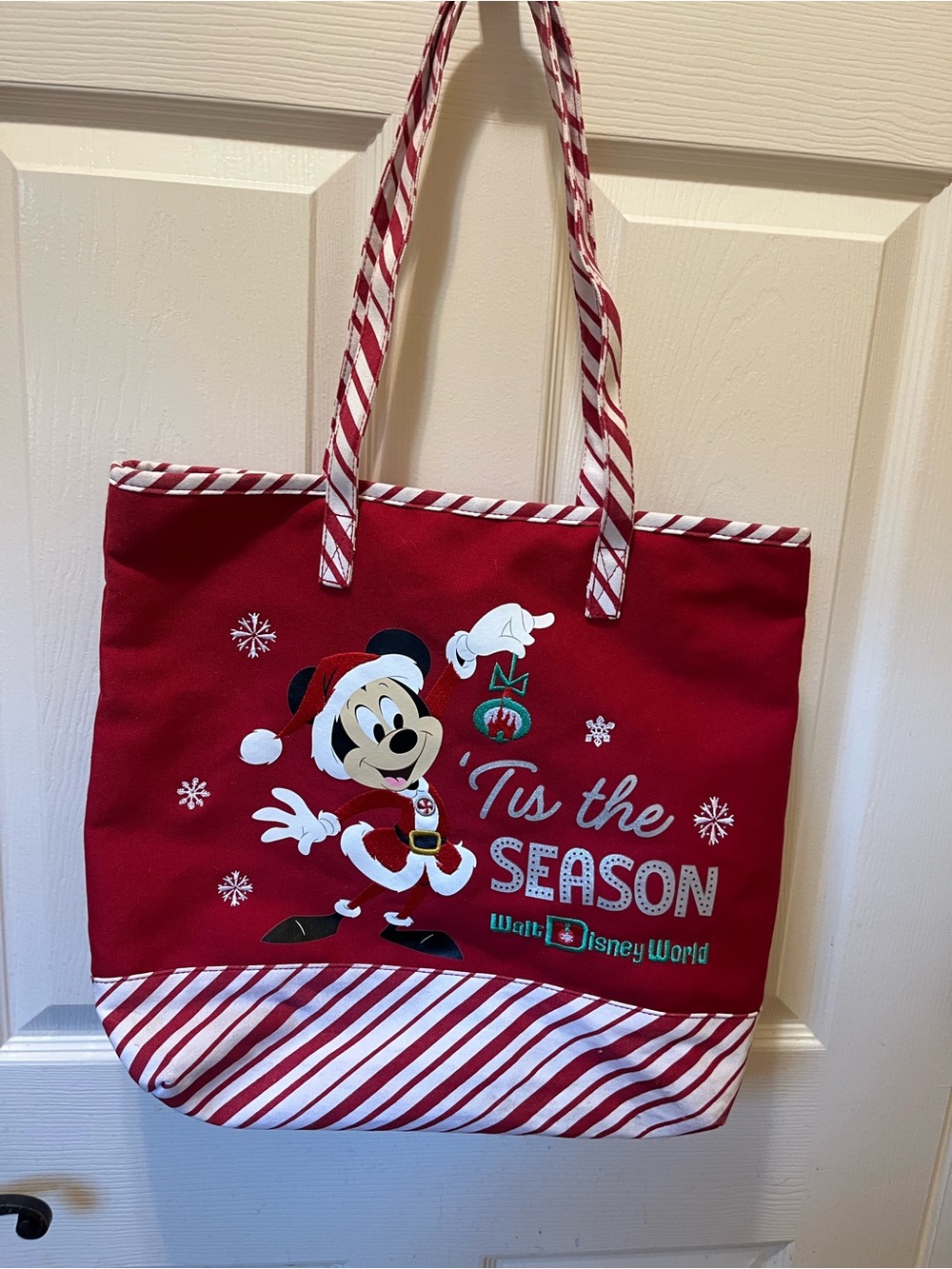 Walt Disney World Limited Edition ‘Tis the Season Holiday Tote Bag Mickey Mouse